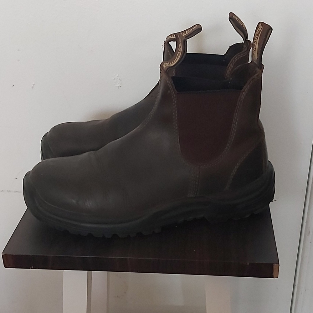 Blundstones